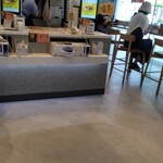 モスバーガー パレット久茂地店 - 店内