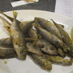 あつたや - 小あじの唐揚げ。