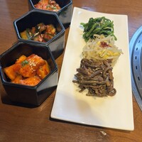 蕃 YORONIKU - 