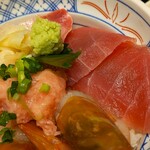 磯丸水産食堂 - 勝手丼