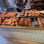 MORETHAN BAKERY - 店内