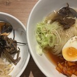 平壌冷麺 食道園 - 