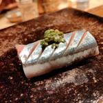 鮨処 乾杯 - 秋刀魚