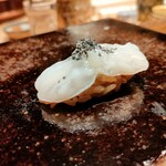 鮨処 乾杯 - タコ（だったと思う）