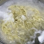 中華そば処 琴平荘 - 『温タレつけ麺』の麺茹で