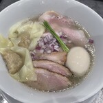 宍道湖しじみ中華蕎麦 琥珀 池袋店 - 