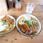 きしもと食堂 - 岸本そば　小　800円と　大　950円