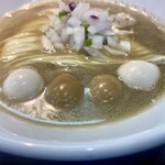 ヌードル＆スパイスカレー 今日の1番 - うずら4個あっぷ