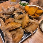 奇跡の手羽先 サラリーマン横丁 - 料理写真: