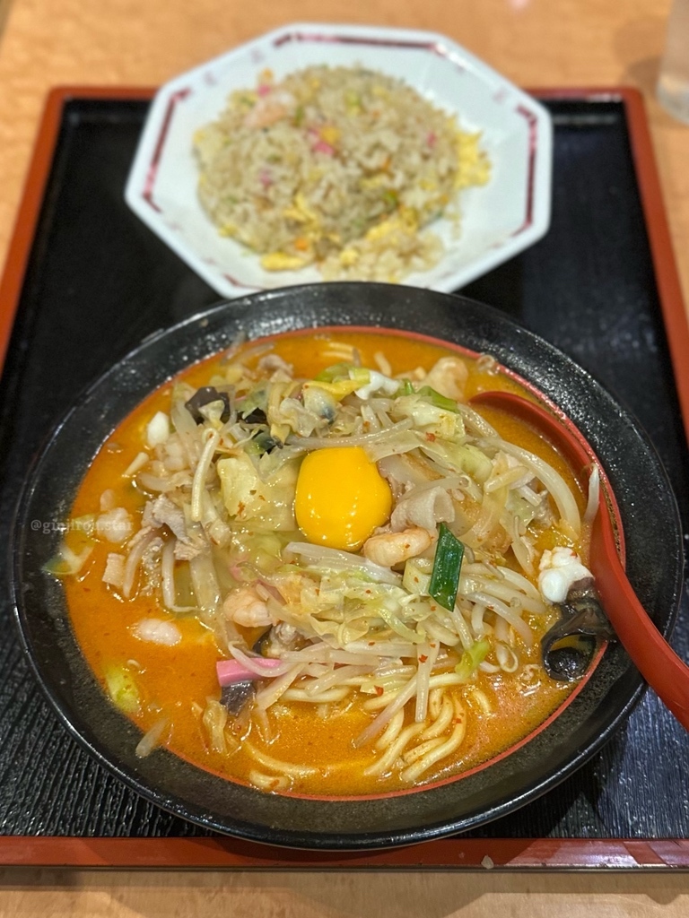 お宝放出中様　丼　大皿 写真 : 中央軒 ドーチカ店 （チュウオウケン） - 北新地