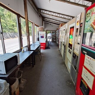 丸美屋自販機コーナー_2