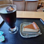 列車レストラン・清流 - 2025年5月　チーズケーキ+アイスコーヒー　450+300円