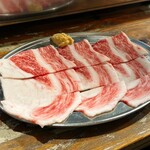 타이슈우 야키니쿠・내장구이 덴푸라 사코이 식당 - コウネ刺し