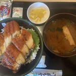 まぐろの鉄人 - うなぎ蒲焼き丼 1000円 味噌汁 100円