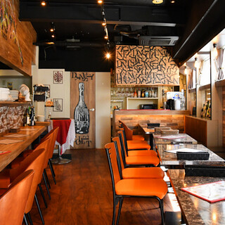 【駅近】おひとり様の気軽な食事・大人数の貸切利用も大歓迎！