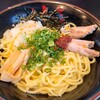 도쿄 아부라구미 소혼텐 히로시마 혼도오리구미 - 油そば【並】(税込880円)
                トッピングは刻み叉焼&麻筍&刻み青葱&刻み海苔&刻み玉葱《セルフ》、さらにお酢&辣油を掛け、辛味辣油《セルフ》を載せました
                特製タレは油ギッシュだが旨みのあるタイプ