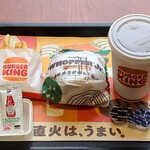 バーガーキング  - ドリンク写真:URGER KING イオン葛西店 ワッパーチーズJr.セット 税込650円 オールヘビーで、アイスティーを選んで 包装形態