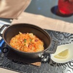 ジョバーノ - Pilaf
      300℃の石窯で焼き上げた八代目儀兵衛米
      明石蛸とタイラギ貝のシーフード焼きピラフ