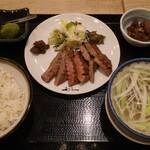 牛たん炭焼 利久 - 料理写真: