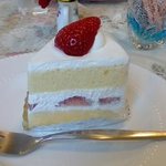 紅茶と焼き菓子　ジョワ・ド・ヴィーヴル - イチゴショートケーキ