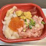 丼丸 - 料理写真:魚河岸丼(800円)