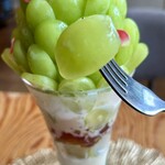 カフェ・ド・リオン パレット - 贈答用シャインマスカット