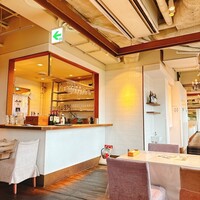 24/7 restaurant - 