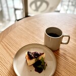 CAFE & BAR CROISEE - 