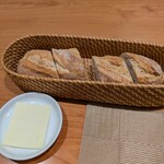 ラ・ターブル・ド・トリウミ - 