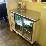 バンノウ水産 - ドリンク冷蔵庫