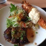 華乃家 - エビフライ、ハンバーグ定食。このエビフライ、歯ごたえプリプリ。(H2610)