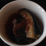 華乃家 - 茄子の揚げ浸し、写真撮る前に一個食べてました。(H2610)