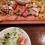 シュラスコ 肉寿司食べ放題 夜景肉バル サルーテジャポン - 