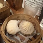 ヤムチャパパ - 名物生エビ餃子、小籠包(プレーン)