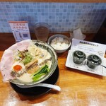 松利屋 - 鶏白湯中華そば1280円 ご飯220円