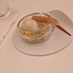 ラ・ベ - バニラアイスクリームと柑橘のヴェリーヌ