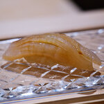 鮨 なんば - 平貝 — しっかりした食感と優しい甘み。