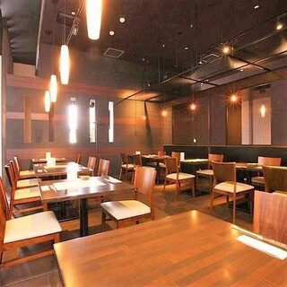 大人数での会社宴会や同窓会など、賑やかなパーティーに最適です。