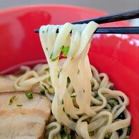 エーゲ海 - 、麺はツルシコの乾麺かしら、濃い鰹出汁のハッキリしたお味で万人に好かれるお味かと。