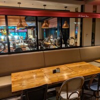 ザ・ガーデンハウス - 店内の様子。格調高い感じの、とても良いレストランでした。