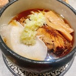 人類みな麺類とエスサワダ - 