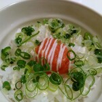 らあめん サンド - 明太子とネギのぶっかけ丼（アップ）