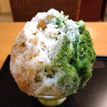 二條若狭屋 - ポン菓子と練乳をかけると、ポン菓子のサクサク感と練乳の甘さが加わり、抹茶と焙じ茶が甘くまろやかな味わいになる〜!!( ^o^)ﾉ
