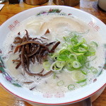 博多ラーメン 山桜 - 2014年10月18日(土)　ラーメン(620円)はりがね