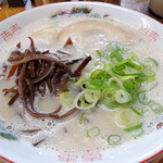 博多ラーメン 山桜 - 2014年10月18日(土)　ラーメン(620円)はりがね