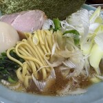 武蔵家 - ラーメン（並） 白ネギ+ノリ増し
