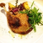 MEDITERRACE - 低温でじっくり時間をかけて仕上げる、鴨もも肉のコンフィ　￥１８００