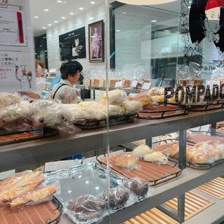 ポンパドウル_1