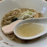 だし麺屋 ナミノアヤ - 柔らかな旨み。