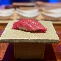 初音鮨 - 中とろ